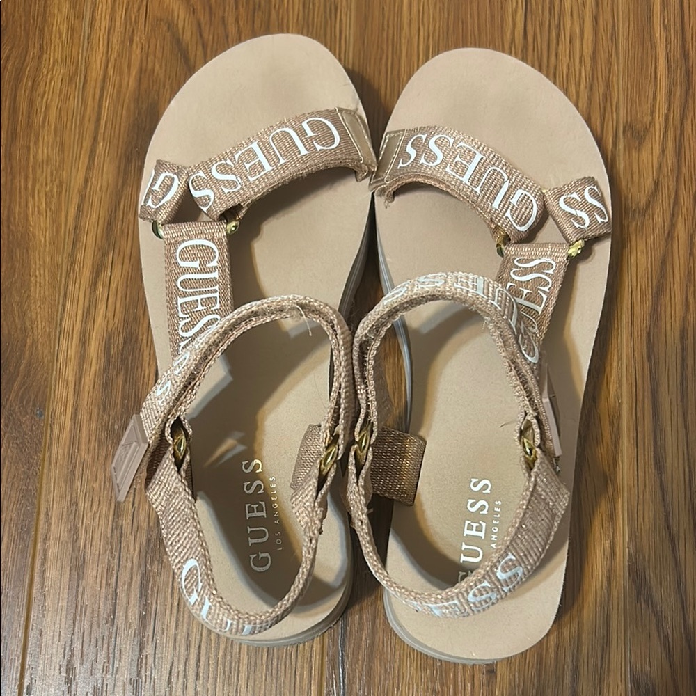 Guess monochromatic technical sandals